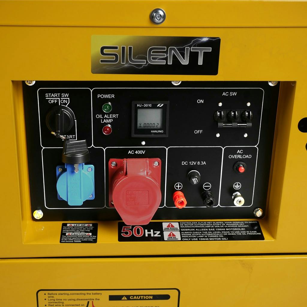 Grupo electrógeno diésel silenciado 230V/400V 6kVA